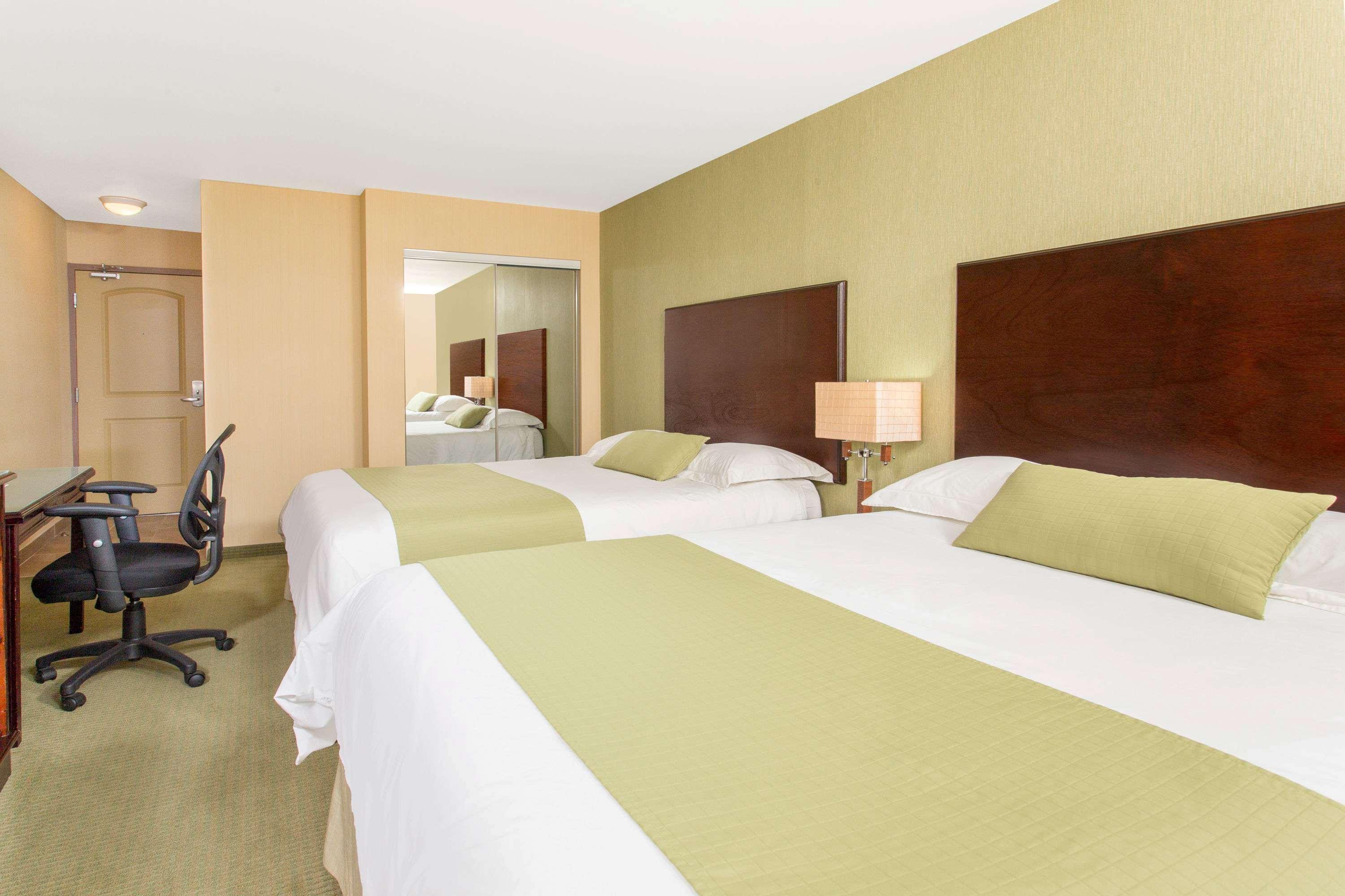 Ramada By Wyndham Williams Lake Zewnętrze zdjęcie