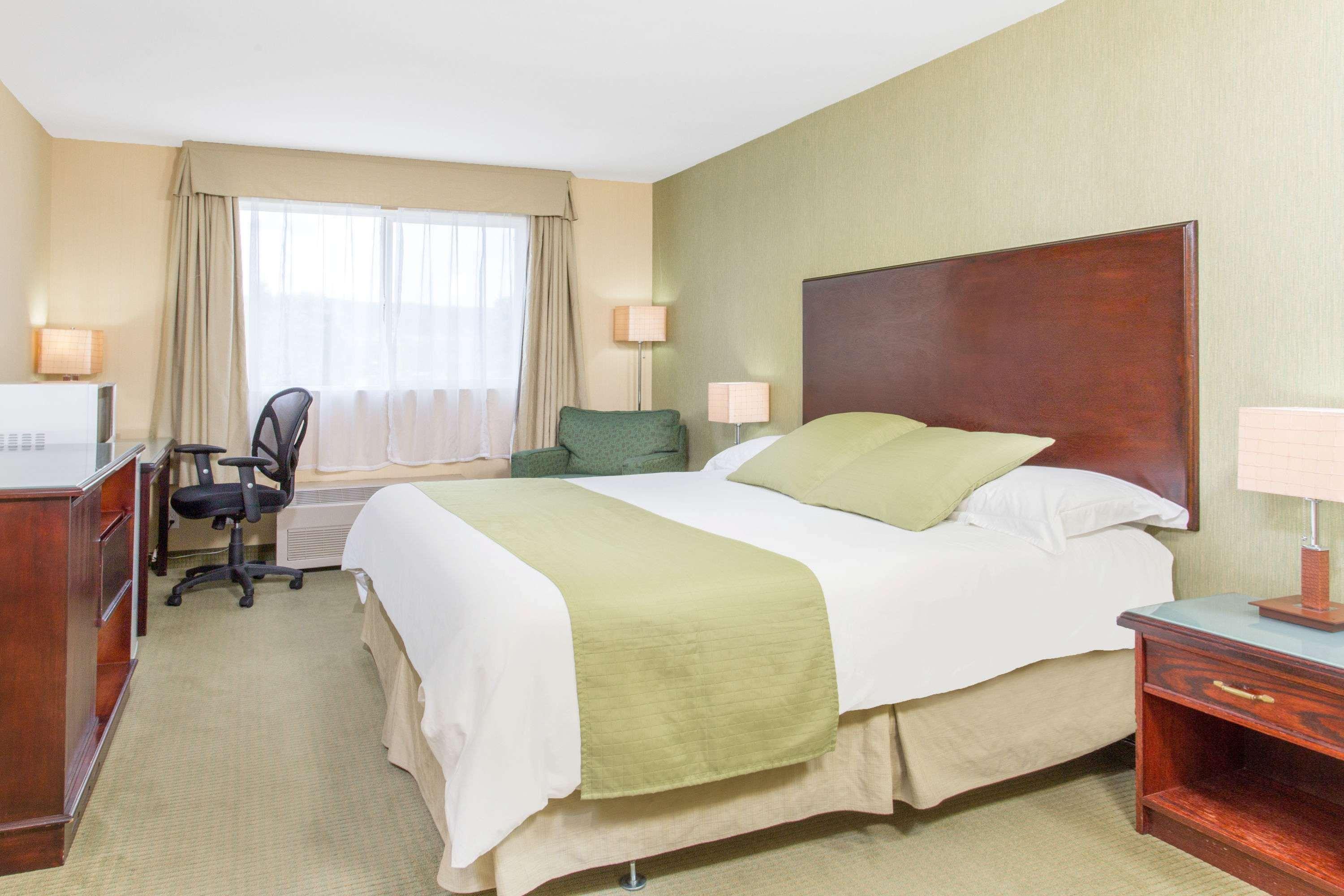 Ramada By Wyndham Williams Lake Zewnętrze zdjęcie