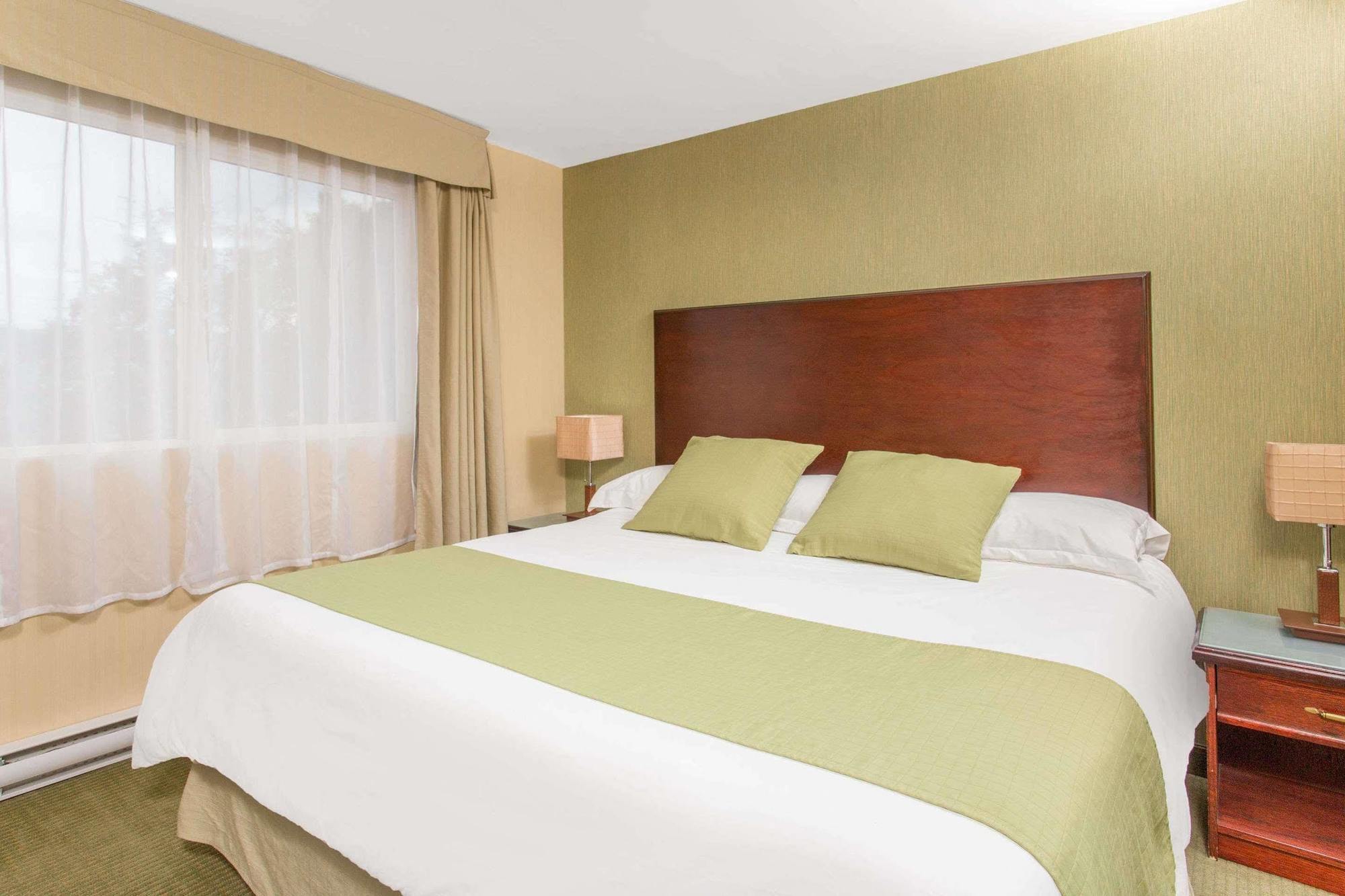 Ramada By Wyndham Williams Lake Zewnętrze zdjęcie